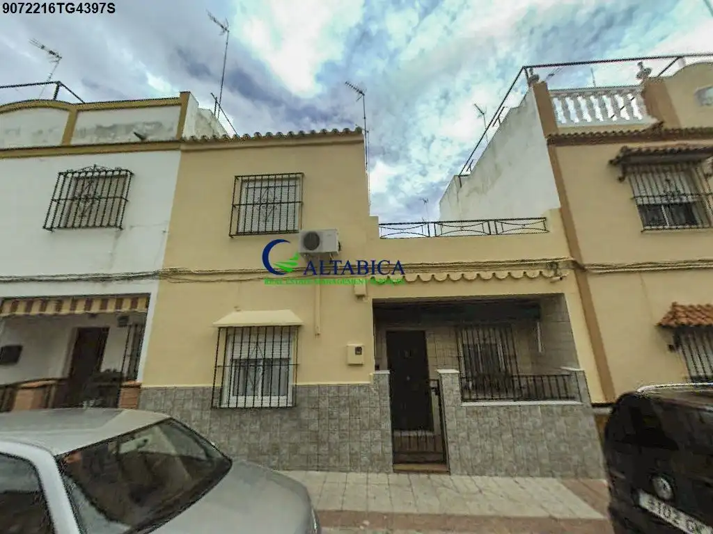 Vista exterior de Casa o chalet en venta en Alcalá de Guadaira