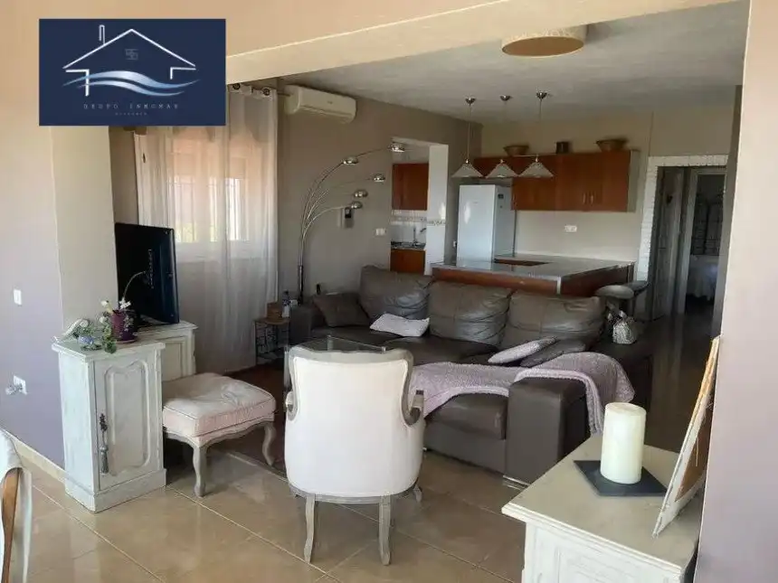 Sala d'estar de Casa o xalet en venda en El Campello amb Aire condicionat, Calefacció i Jardí privat