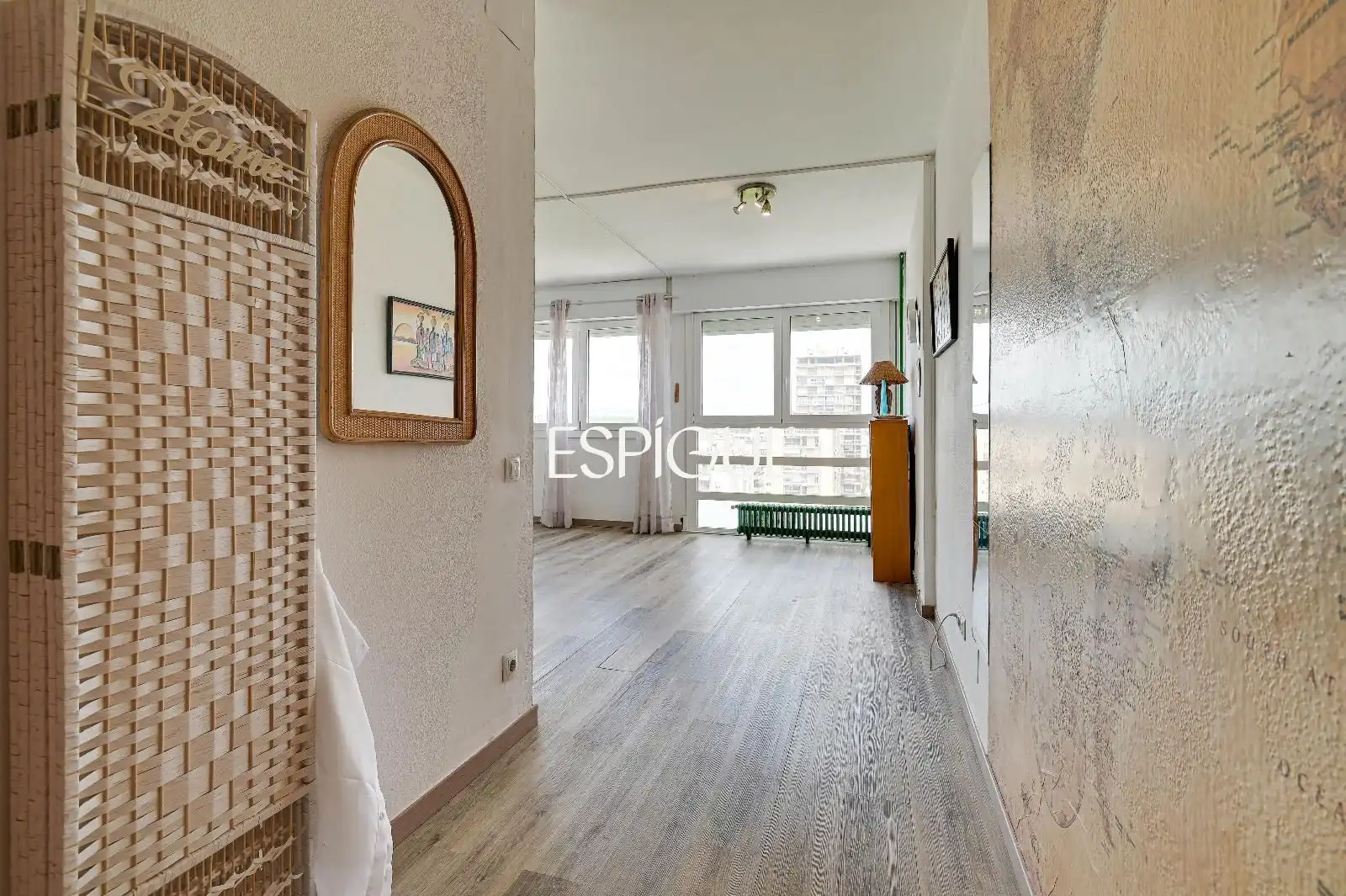 Piso en venta en Girona con Calefacción, Parquet y Amueblado