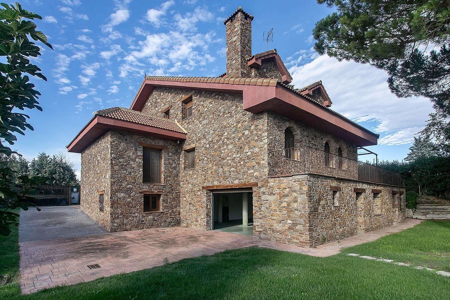 Exterior view of House or chalet for rent to own in Algete  with Heating, Private garden and Terrace