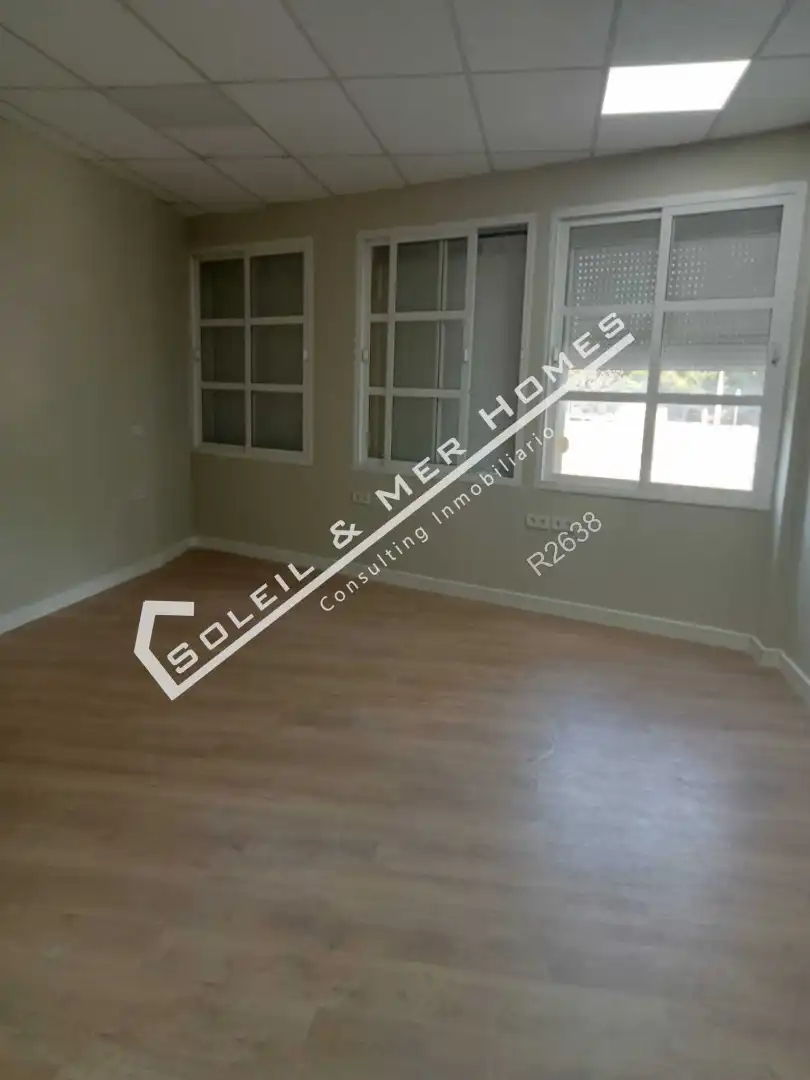 Local comercial de lloguer a Calle Manuel Álvarez, imagen 5