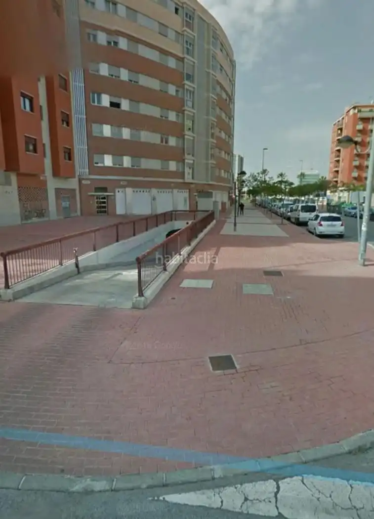 Aparcament de lloguer a Avenida Juan Carlos I 84, imagen 7