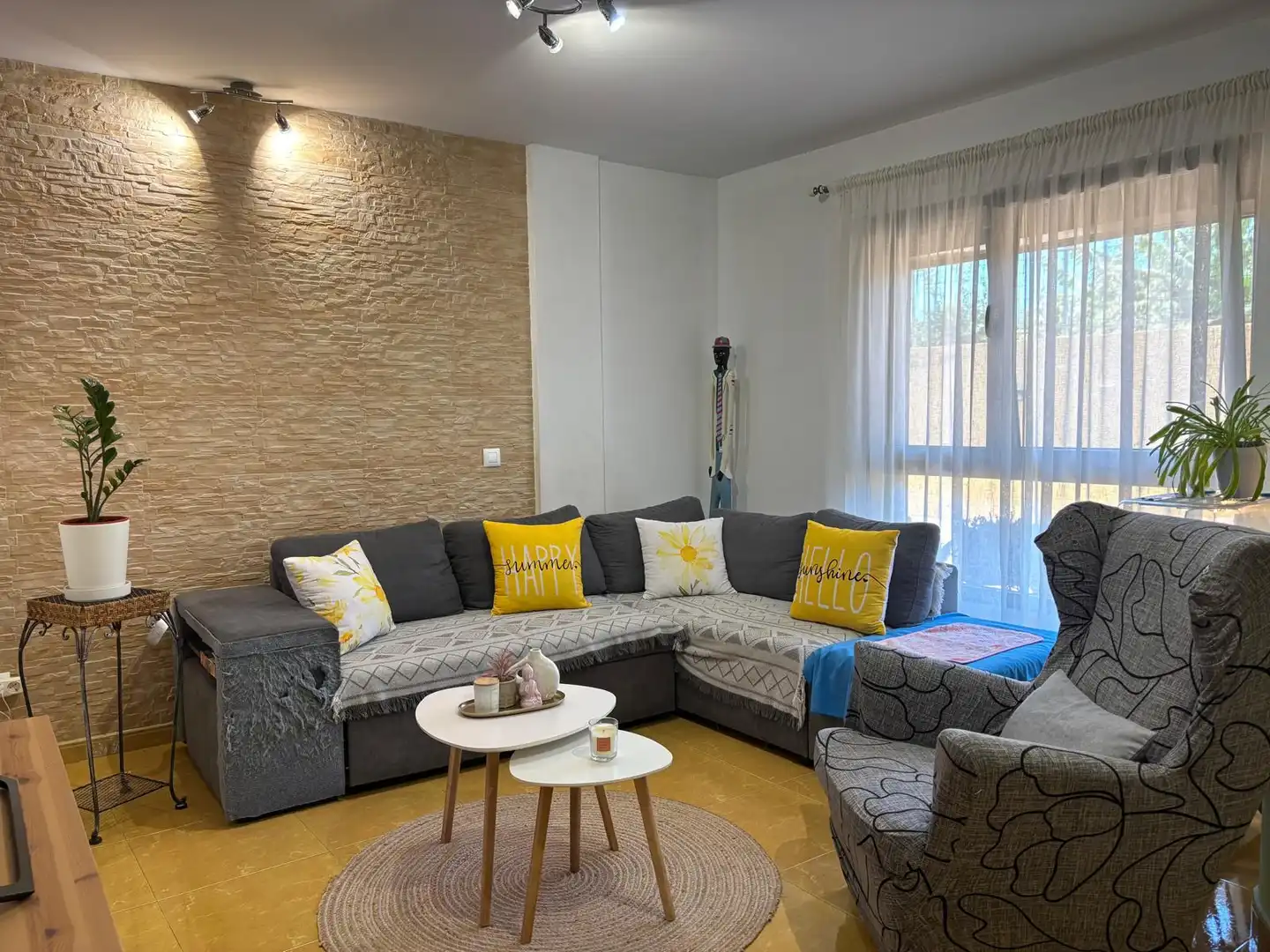 Sala de estar de Piso en venta en Telde con Trastero, Amueblado y Horno