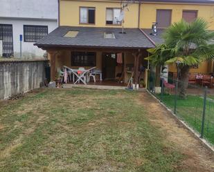 Jardí de Casa adosada en venda en Vega de Espinareda