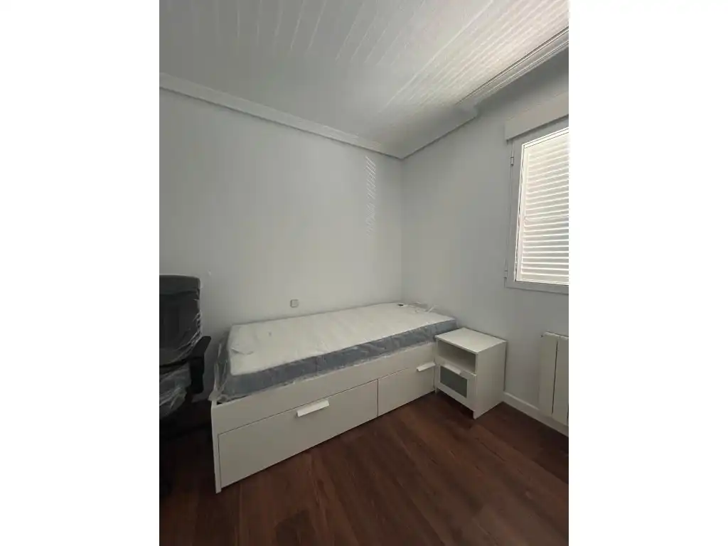 Habitación en Calle Francisco Pizarro, Villanueva de la Cañada ciudad