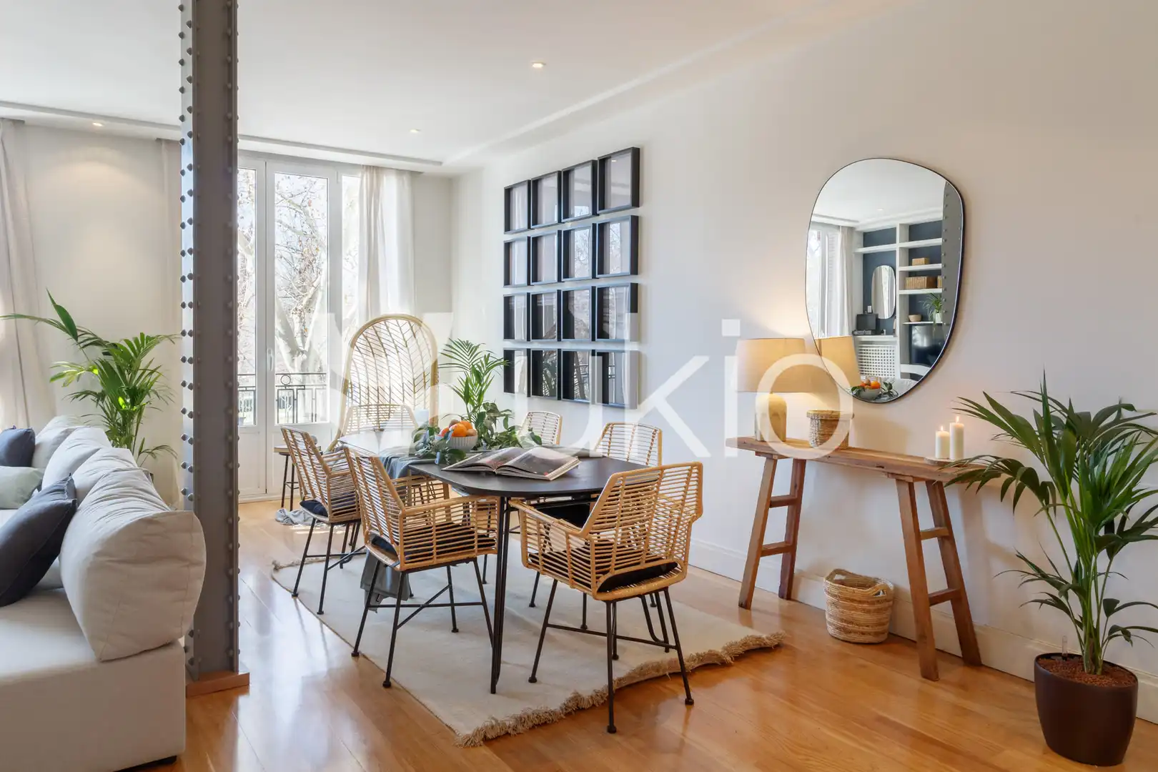 Comedor de Apartamento de alquiler en Madrid con Aire acondicionado, Calefacción y Amueblado