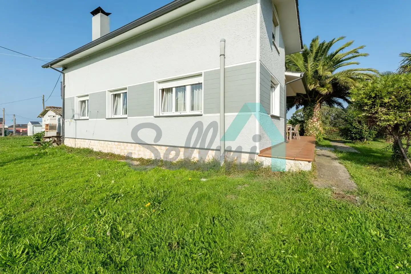 Vista exterior de Casa o chalet de alquiler en Valdés - Luarca con Jardín privado, Terraza y Amueblado