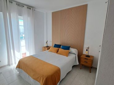 Casa amb balcó de lloguer a Centro - Calzada - Cabo Noval