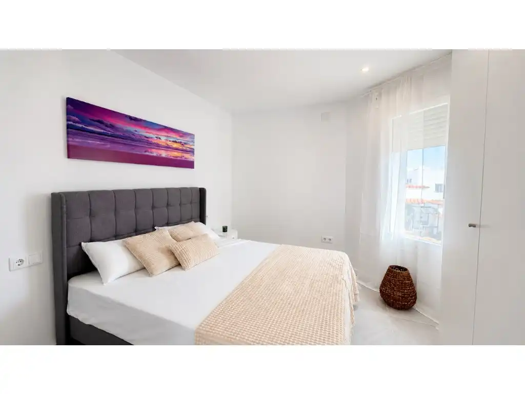 Bedroom of Apartments for sale in Empuriabrava