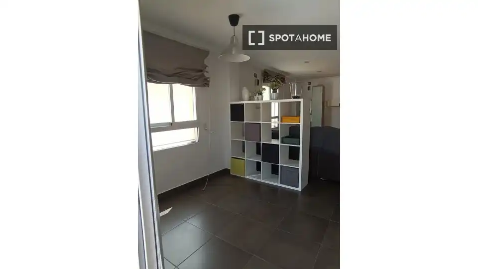 Habitación en Centro - El Castillo