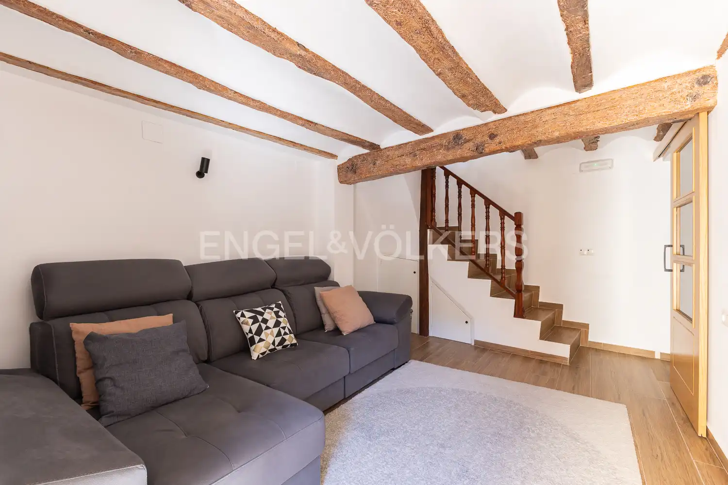Sala d'estar de Casa o xalet en venda en Requena amb Calefacció i Balcó