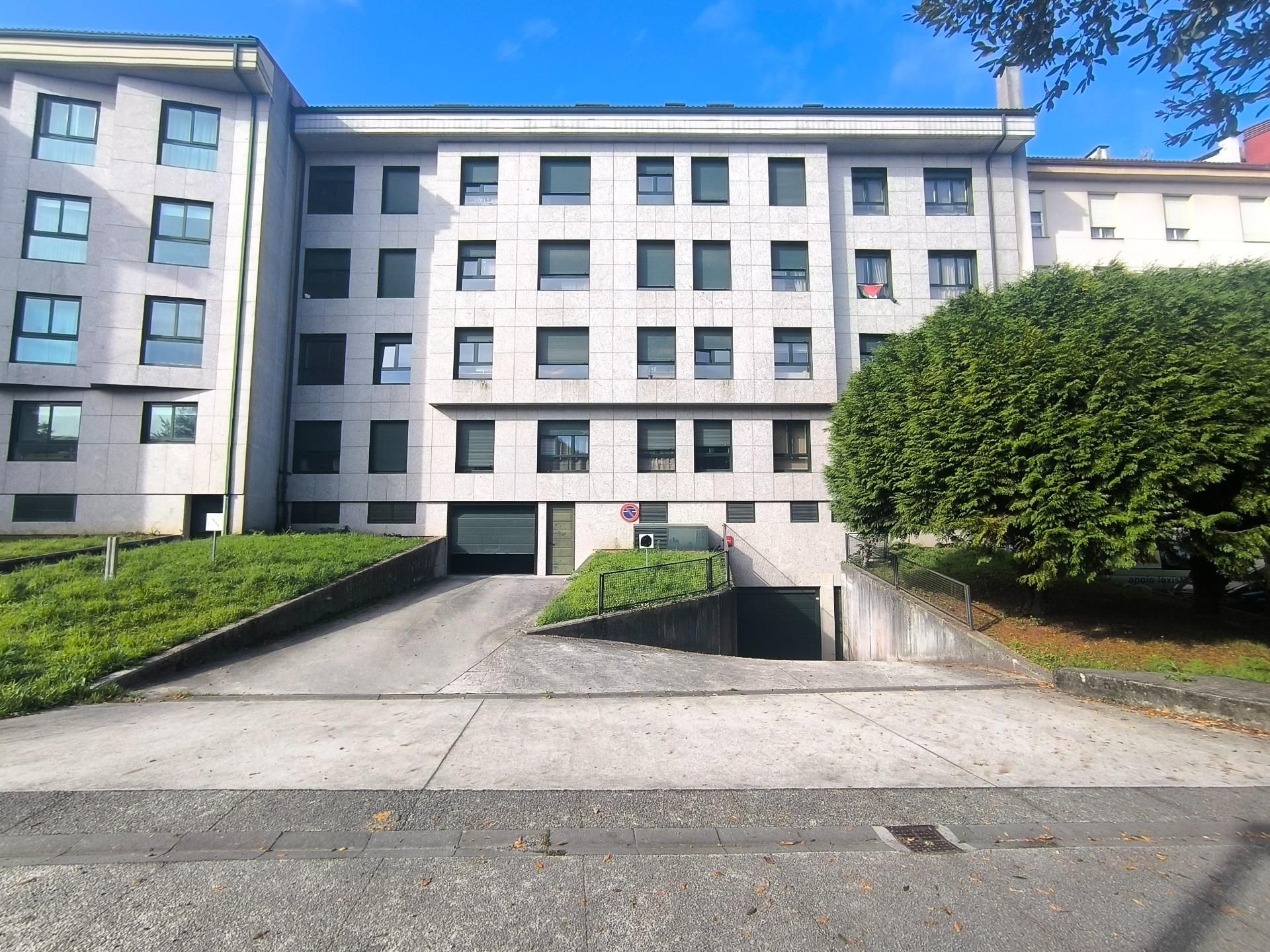 Vista exterior de Pis de lloguer en Santiago de Compostela  amb Calefacció i Traster