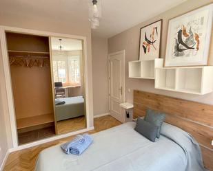 Bedroom of Flat to share in Villanueva del Pardillo  with Air Conditioner and Terrace