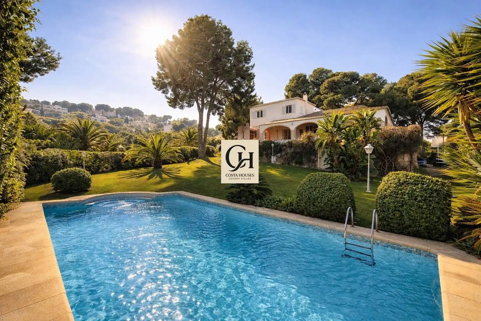 Chalet con balcón en venta en Cap Martí - El Tossalet - Pinomar