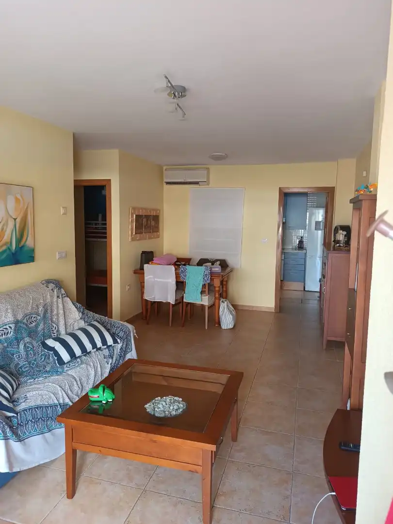 Sala d'estar de Apartament de lloguer en La Manga del Mar Menor amb Aire condicionat, Calefacció i Terrassa