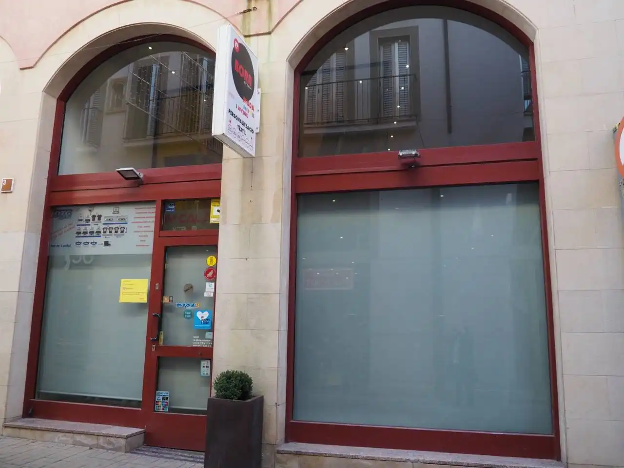 Local en venda en Igualada amb Aire condicionat