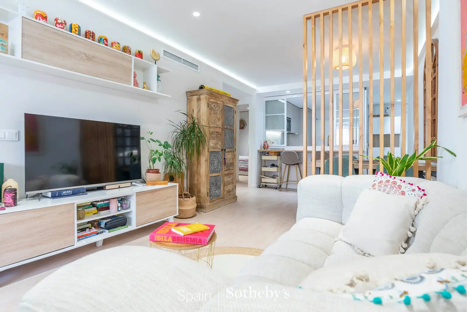 Sala d'estar de Apartament en venda en Madrid amb Aire condicionat, Calefacció i Terrassa