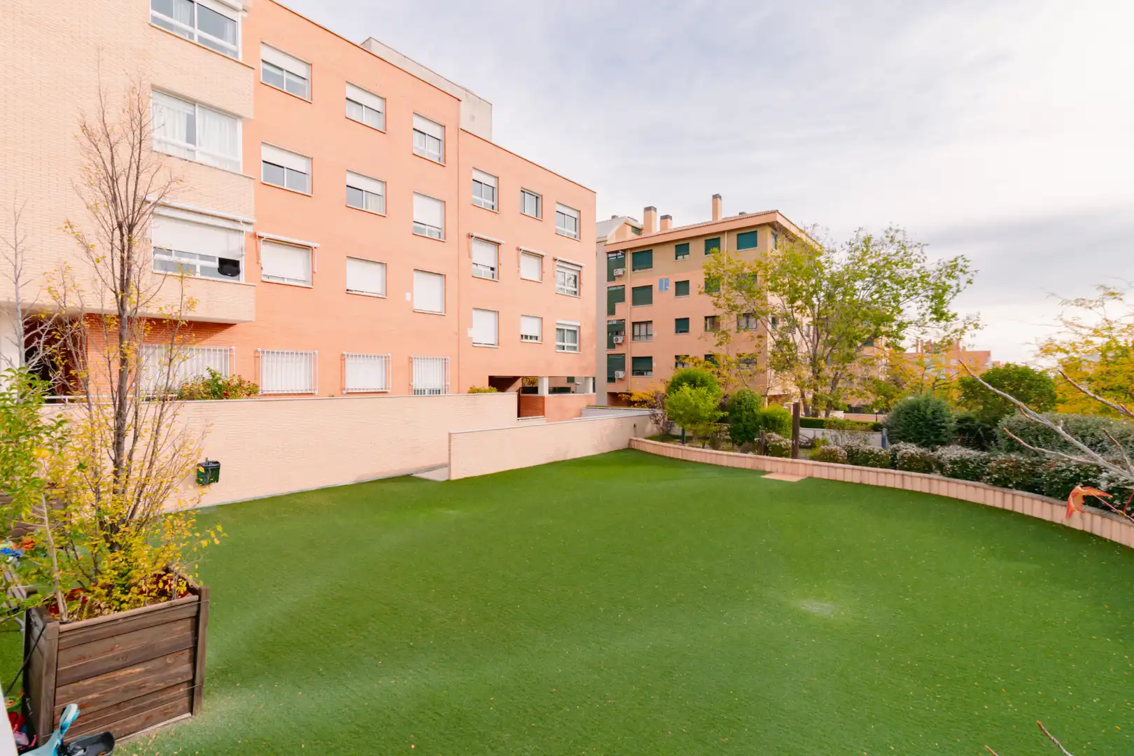 Vista exterior de Pis de lloguer en Alcobendas amb Aire condicionat, Calefacció i Parquet