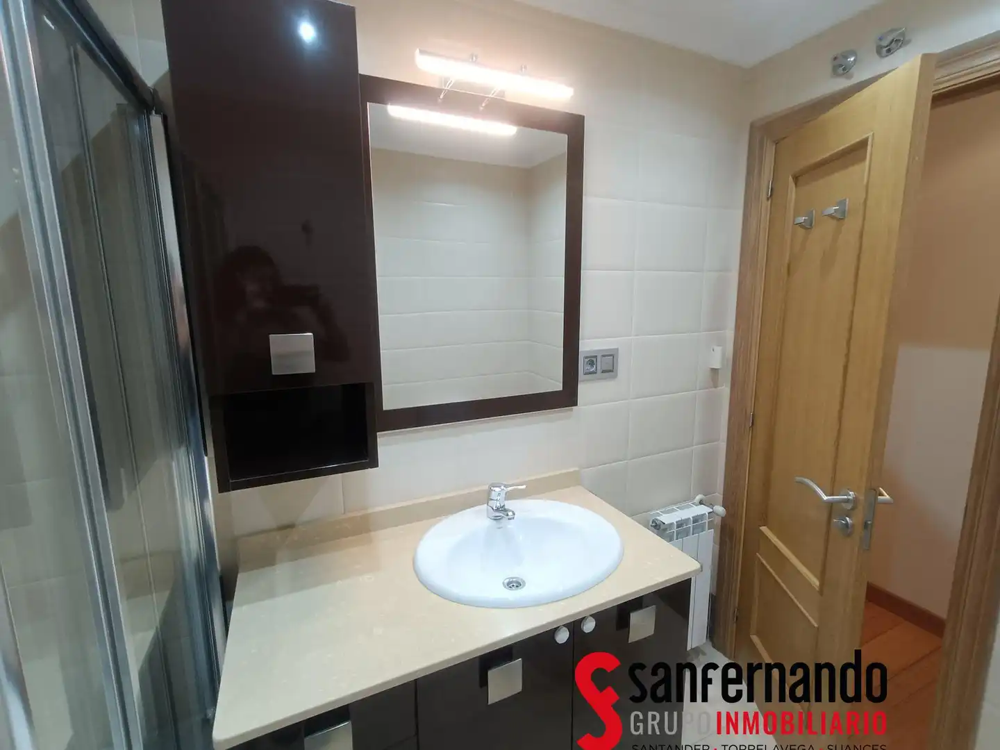 Bathroom of Flat for rent in Piélagos  with Heating and Parquet flooring