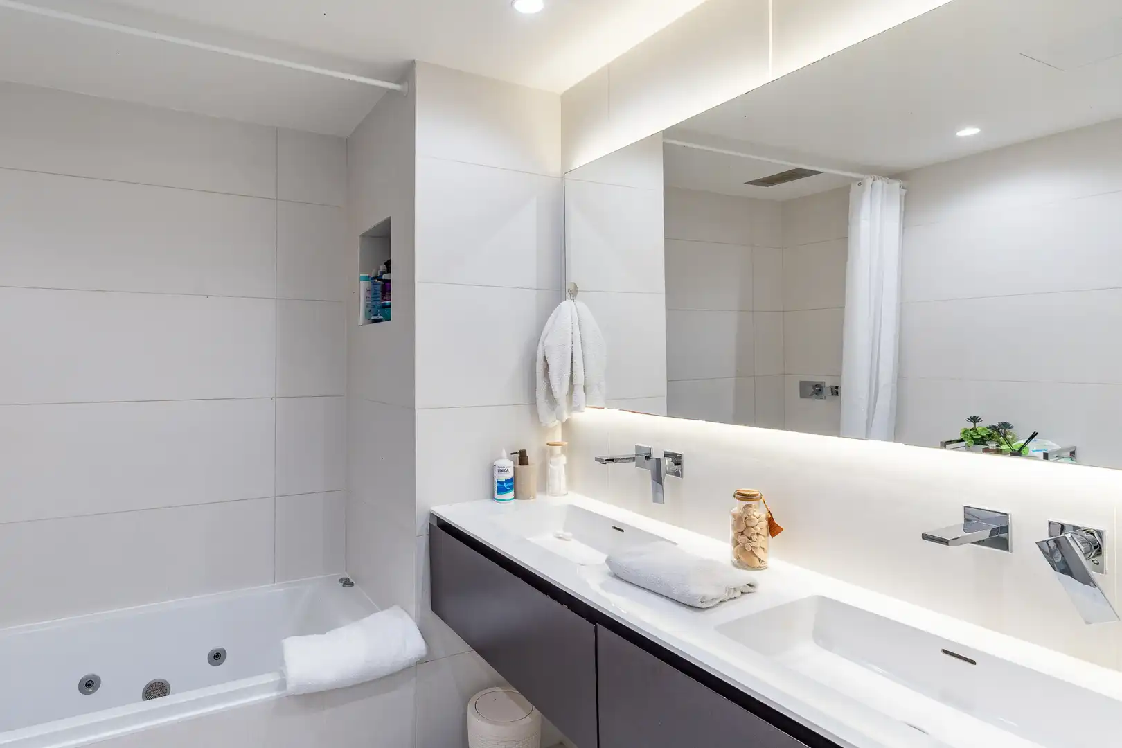 Baño de Apartamento en venta en  Palma de Mallorca con Aire acondicionado, Amueblado y Balcón