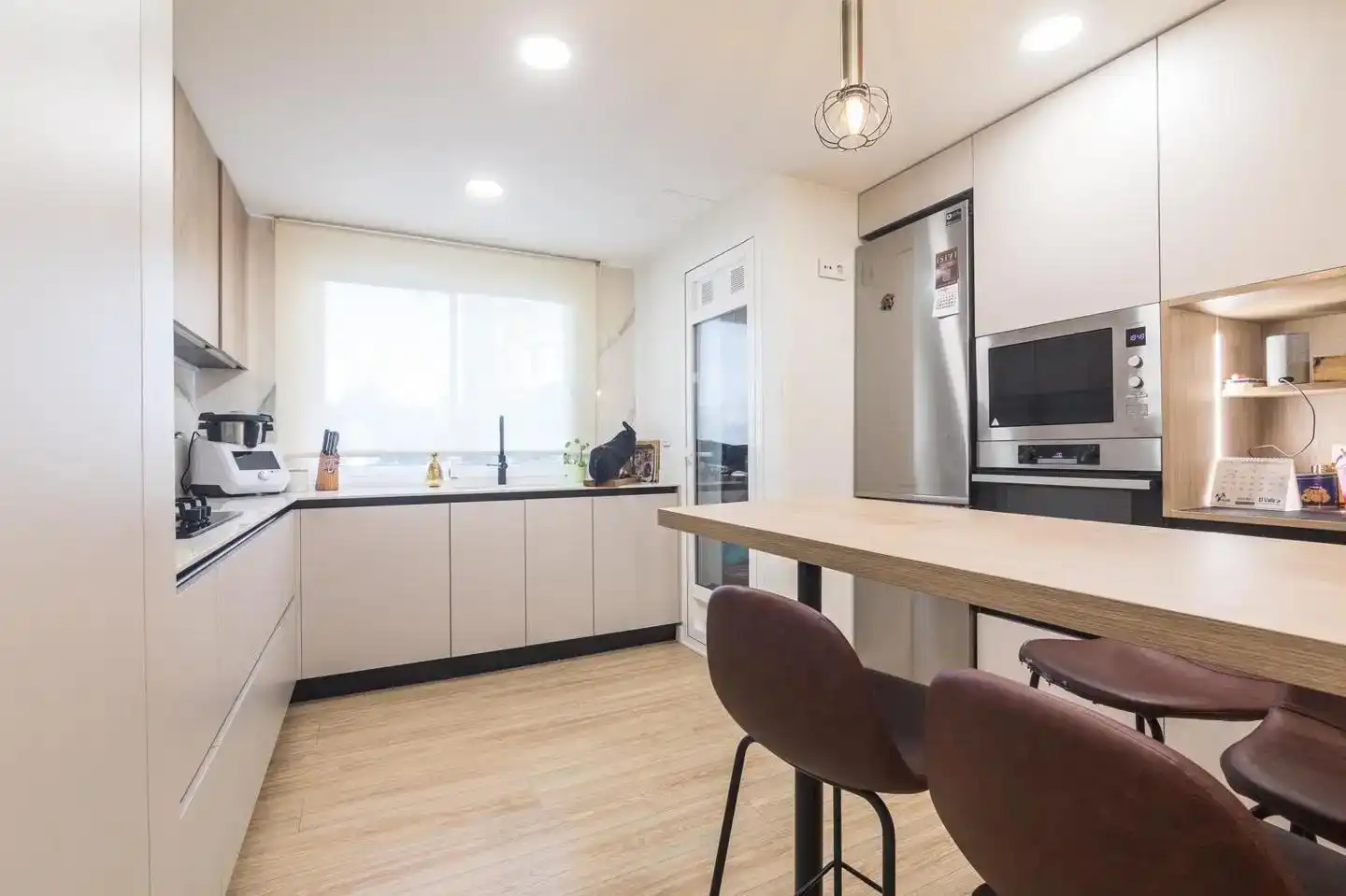 Cocina de Piso en venta en Alicante / Alacant con Terraza, Trastero y Piscina