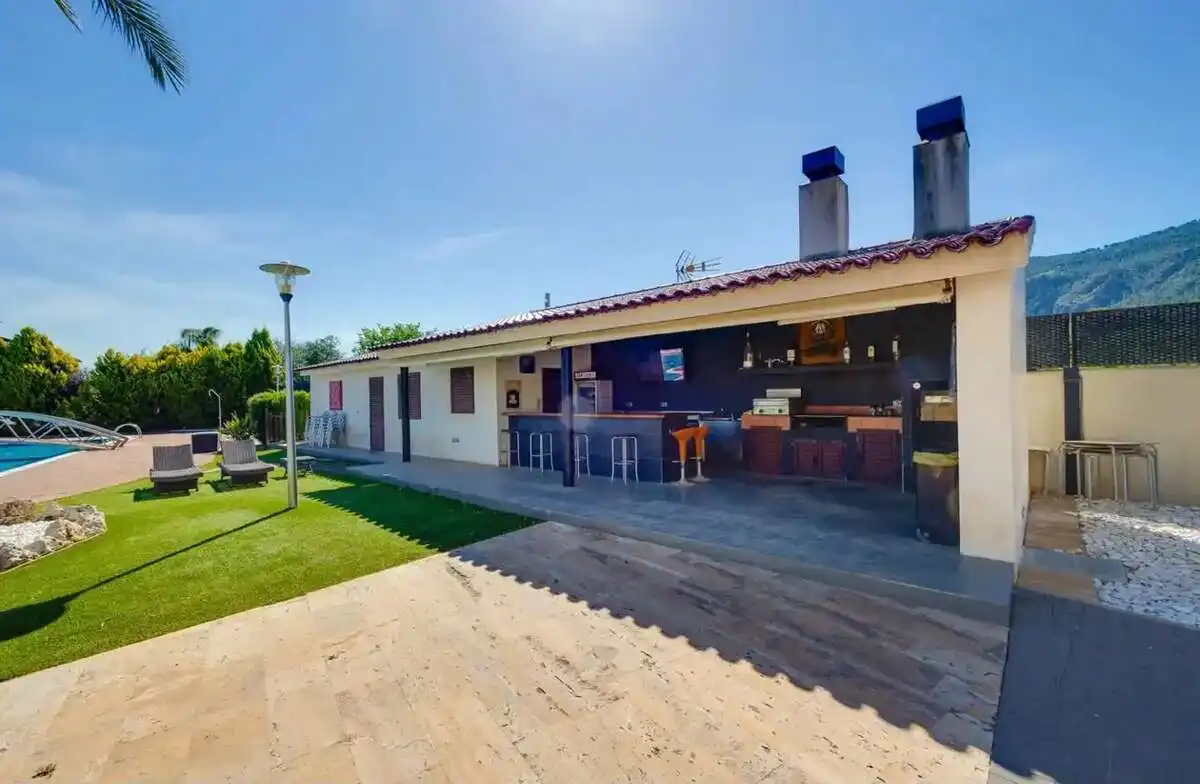 Chalet con terraza en venta en Cehegín