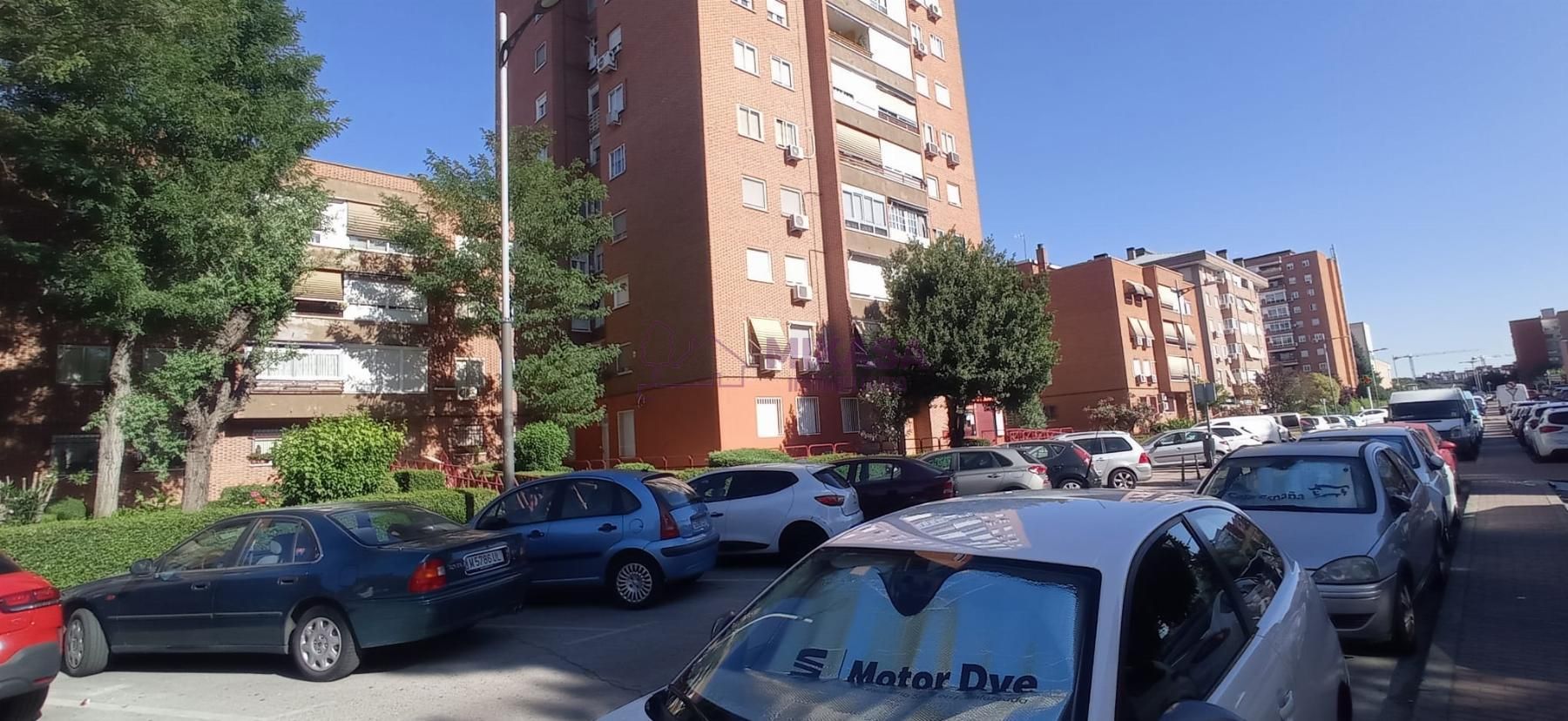 Vista exterior de Pis en venda en Fuenlabrada amb Calefacció, Terrassa i Traster