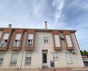 Vista exterior de Dúplex en venda en Meco amb Calefacció