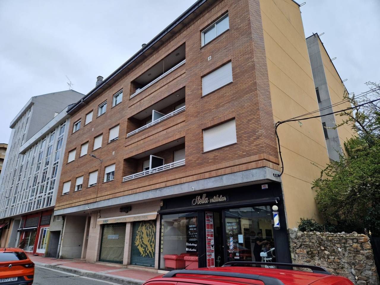 Exterior view of Duplex for sale in O Barco de Valdeorras  