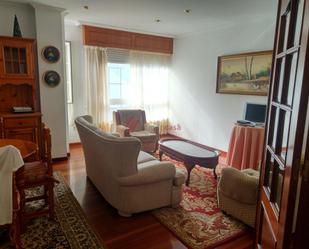 Sala d'estar de Pis de lloguer en Ferrol amb Calefacció, Parquet i Terrassa