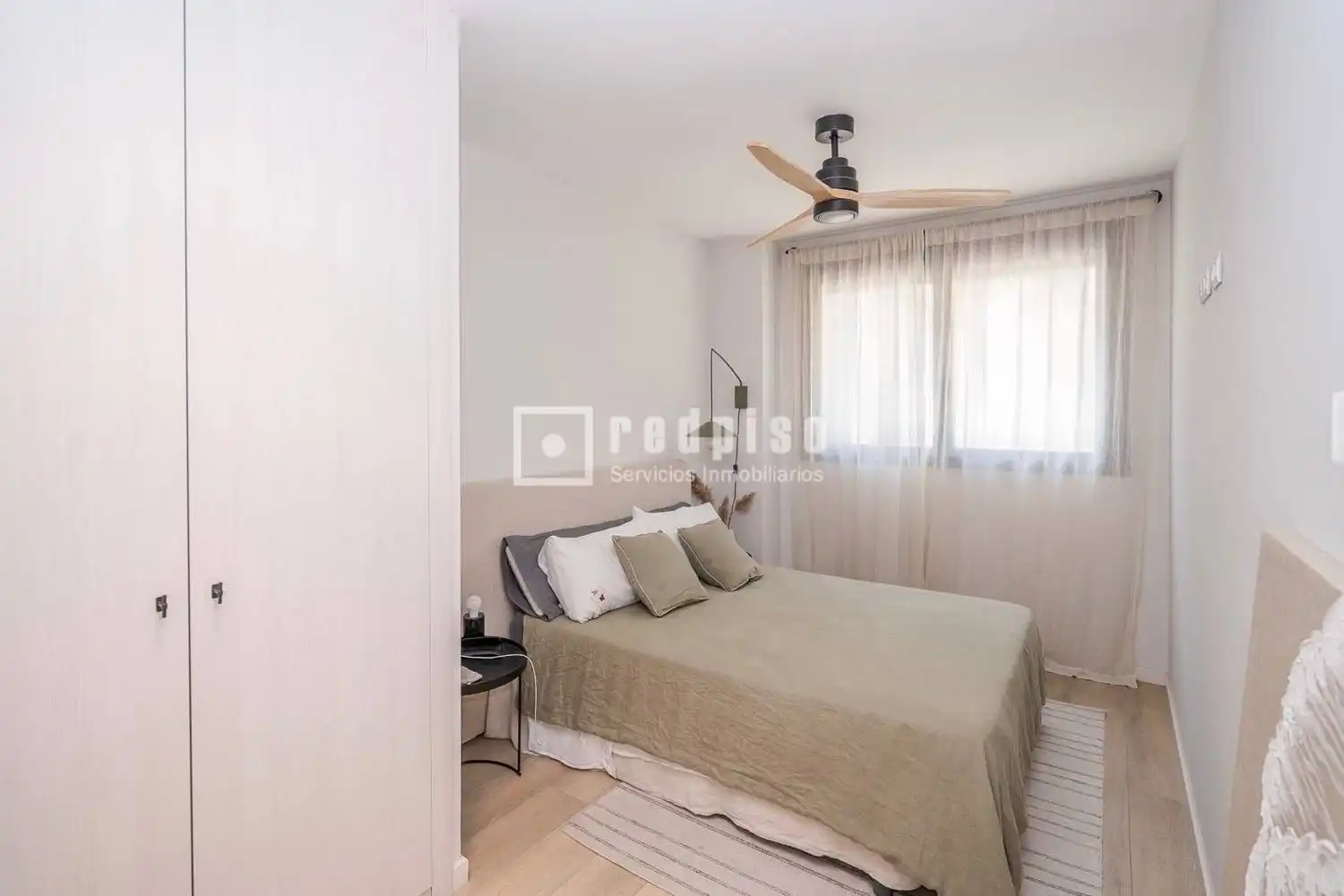 Habitación de Piso en venta en Getafe con Aire acondicionado, Calefacción y Jardín privado