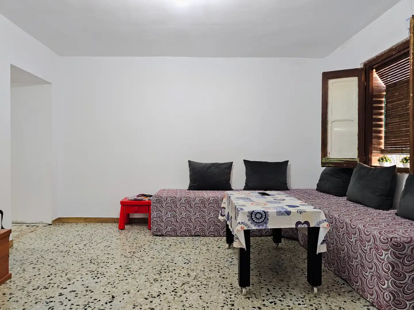 Sala de estar de Casa o chalet en venta en La Almunia de Doña Godina  con Balcón