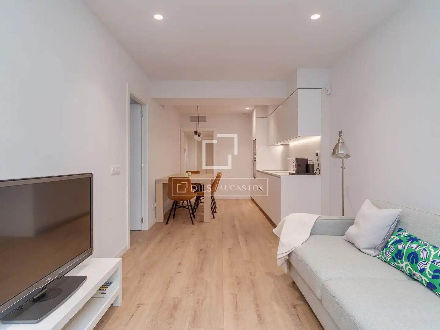 Living room of Flat for rent in Barcelona  with Air Conditioner, Parquet flooring and Furnished