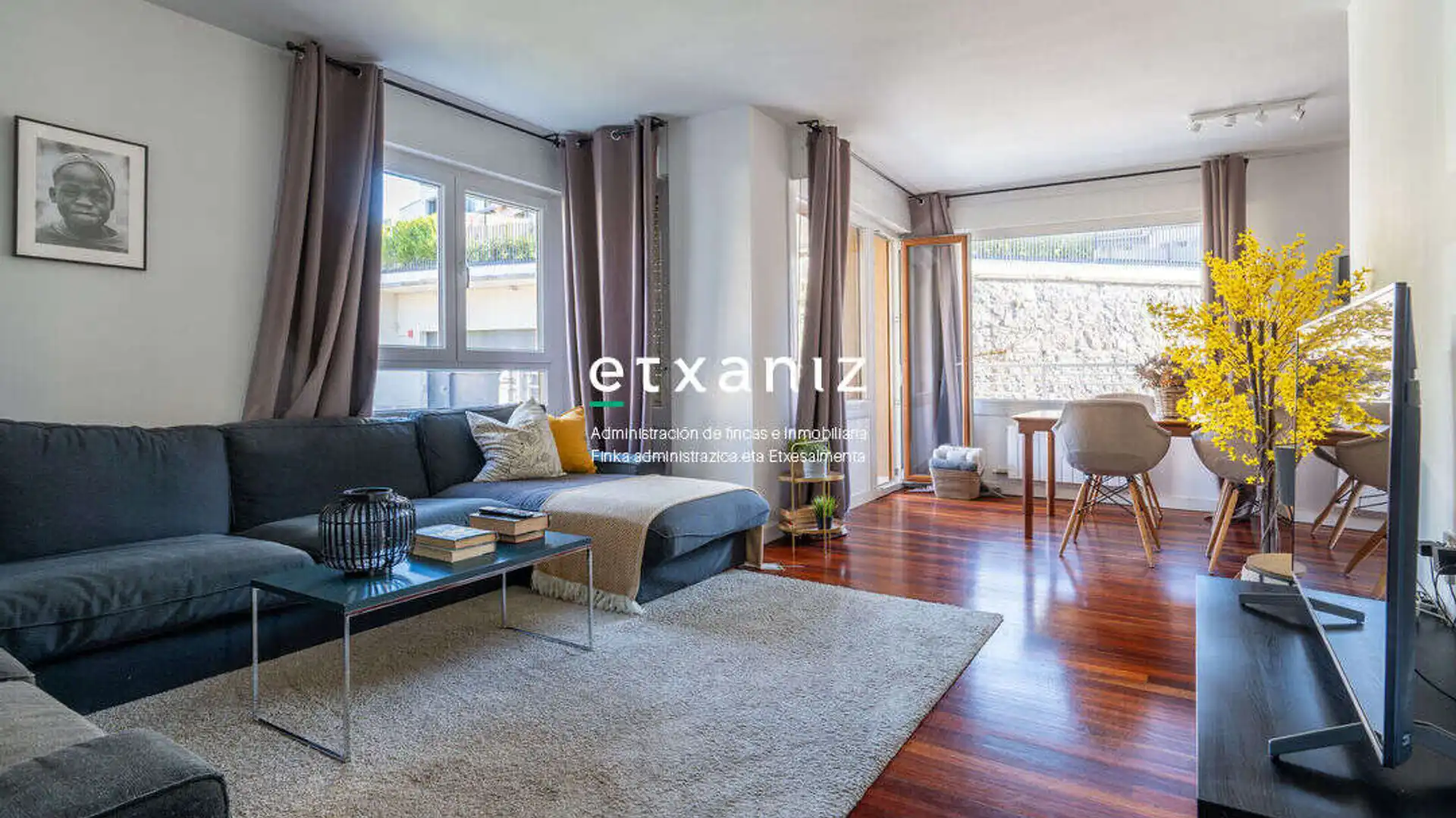 Sala de estar de Piso en venta en Donostia - San Sebastián  con Calefacción y Terraza