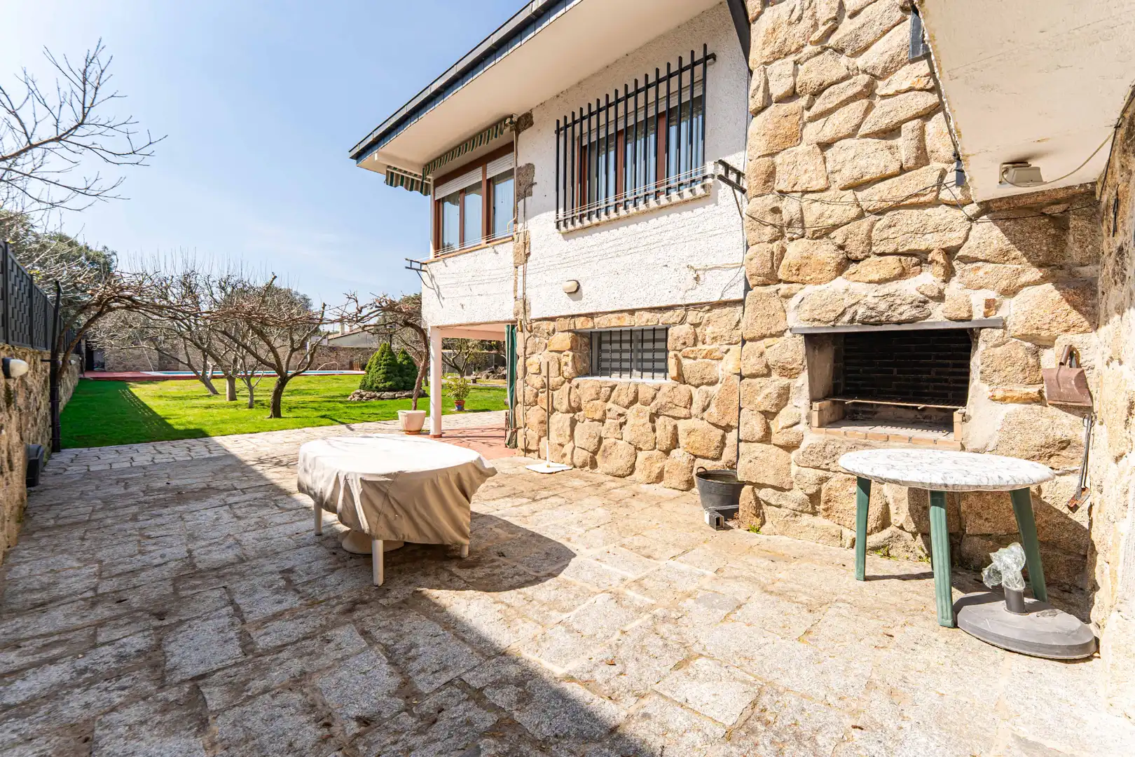 Garden of Houses for sale in Alpedrete  with Furnished