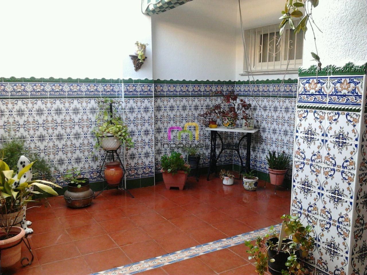 Jardí de Casa adosada en venda en Badajoz Capital amb Aire condicionat, Calefacció i Balcó