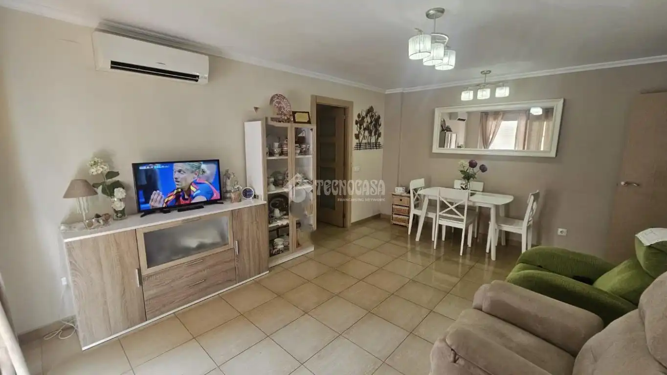 Sala de estar de Piso en venta en Sevilla con Aire acondicionado