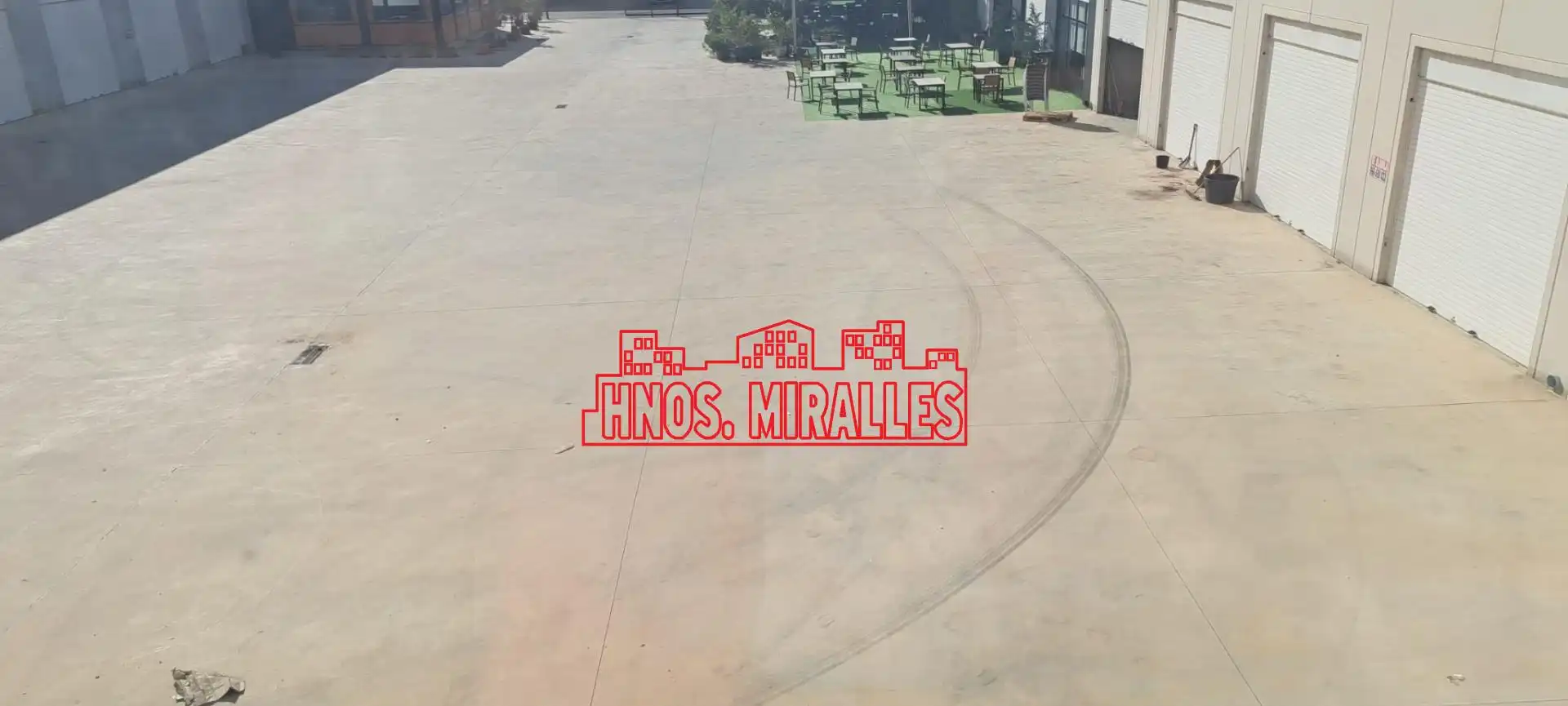 Terrasse von Fabrikhallen zur Miete in San Fulgencio