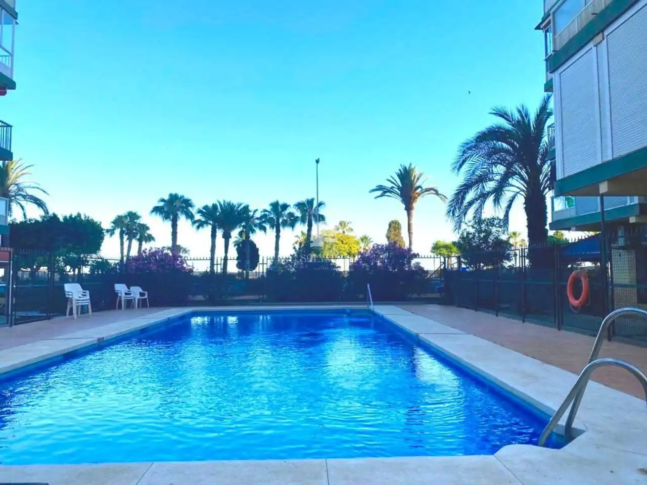 Swimming pool of Flat for rent in Vélez-Málaga  with Air Conditioner, Terrace and Furnished