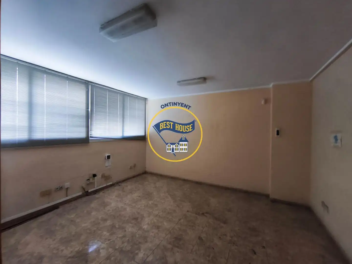Industrial buildings for rent in Benissoda