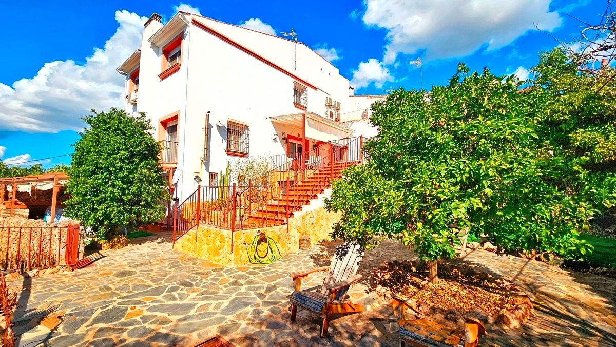 Exterior view of House or chalet for sale in Cañaveral de León  with Air Conditioner, Private garden and Terrace