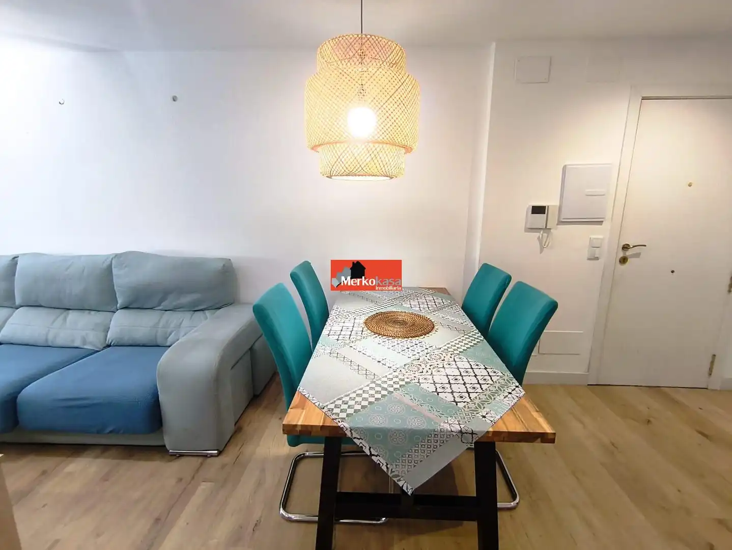 Comedor de Piso en venta en Lugo con Calefacción, Trastero y Amueblado