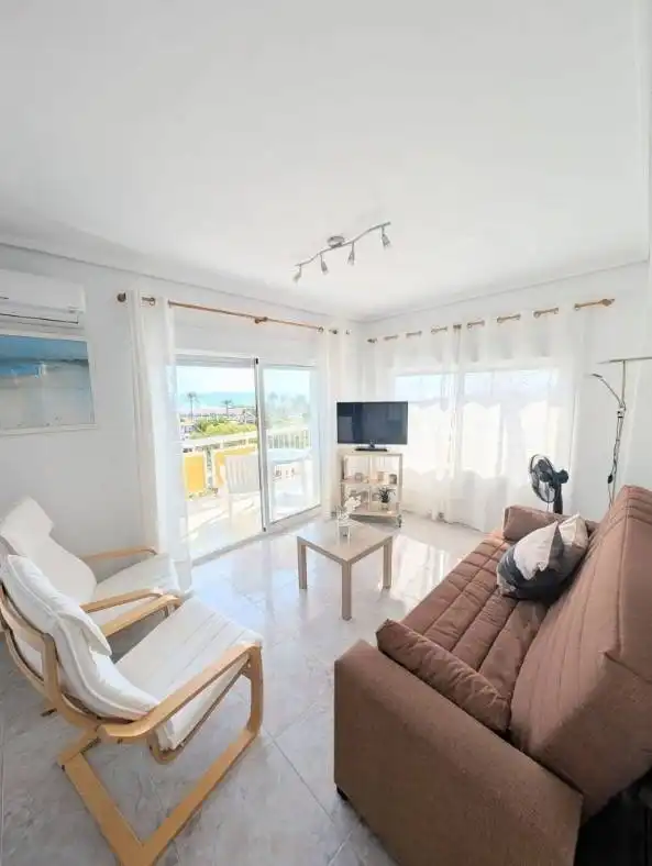 Appartement compact avec piscine à louer à NEPTUNO, imagen 3