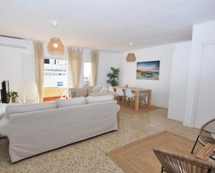 Sala d'estar de Apartament de lloguer en Vilassar de Mar amb Aire condicionat, Terrassa i Balcó