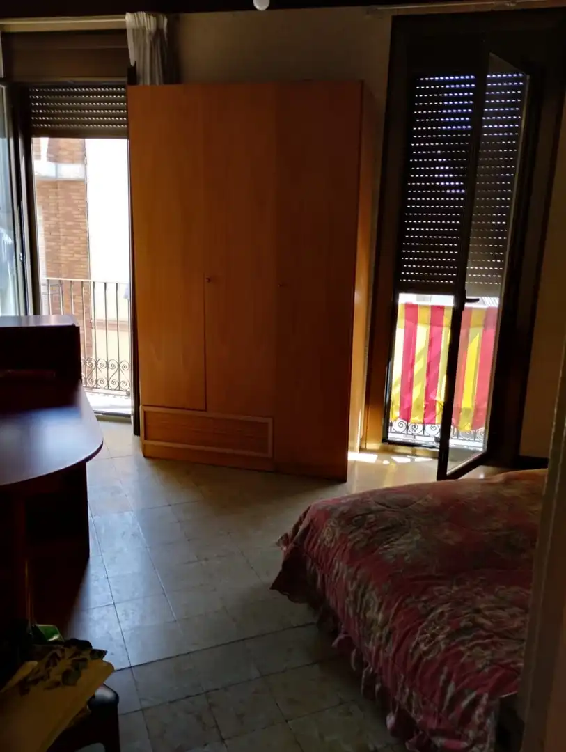 Dormitori de Pis en venda en Manresa amb Calefacció i Moblat