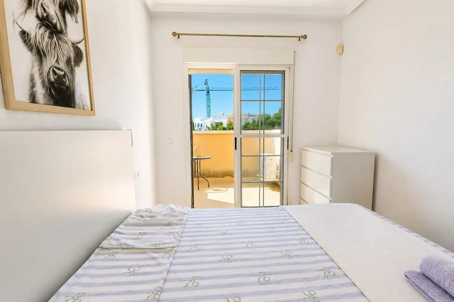 Dormitori de Casa o xalet en venda en Orihuela amb Aire condicionat, Calefacció i Jardí privat