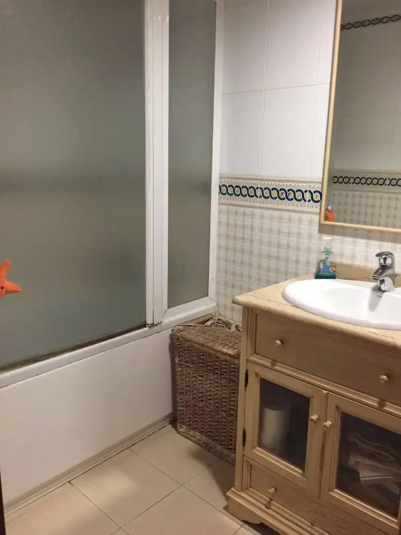 Baño de Casa adosada en venta en Melilla con Aire acondicionado, Jardín privado y Terraza