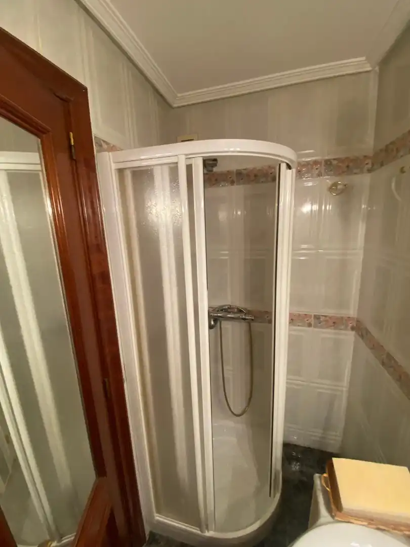 Badezimmer von Maisonette zum Verkauf in Calahorra mit Klimaanlage, Heizung und Parkett