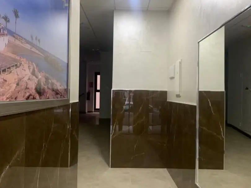 Baño de Piso en venta en Torrevieja con Aire acondicionado, Terraza y Piscina