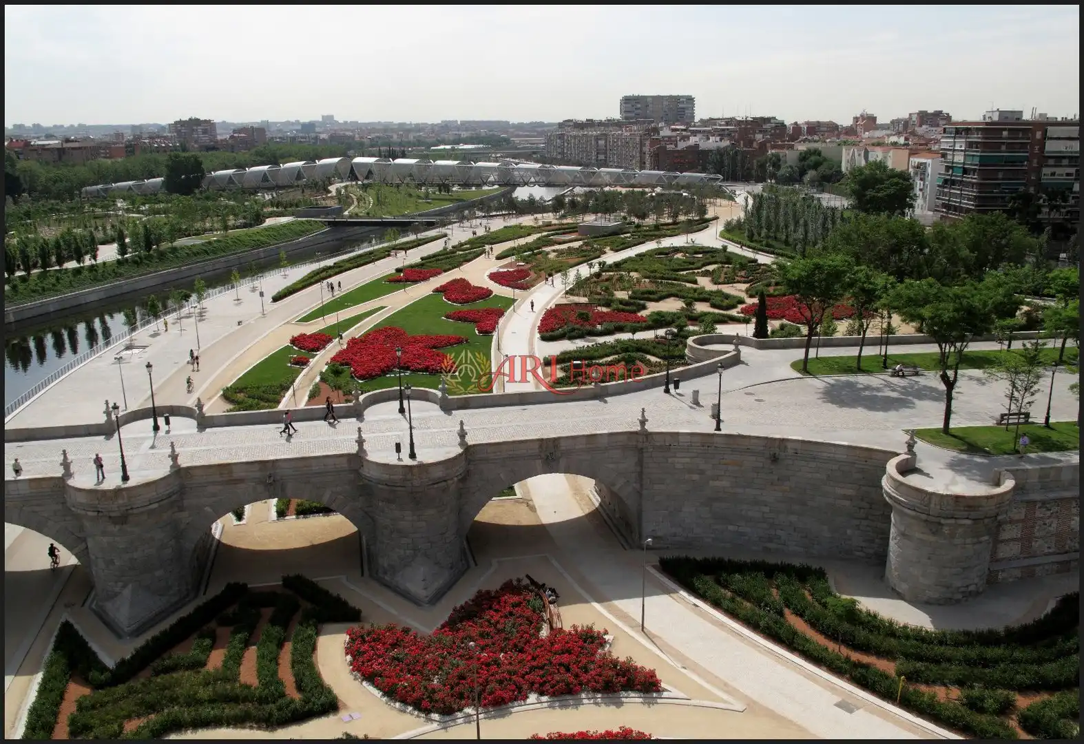 Jardí de Pis de lloguer en Madrid amb Calefacció i Moblat